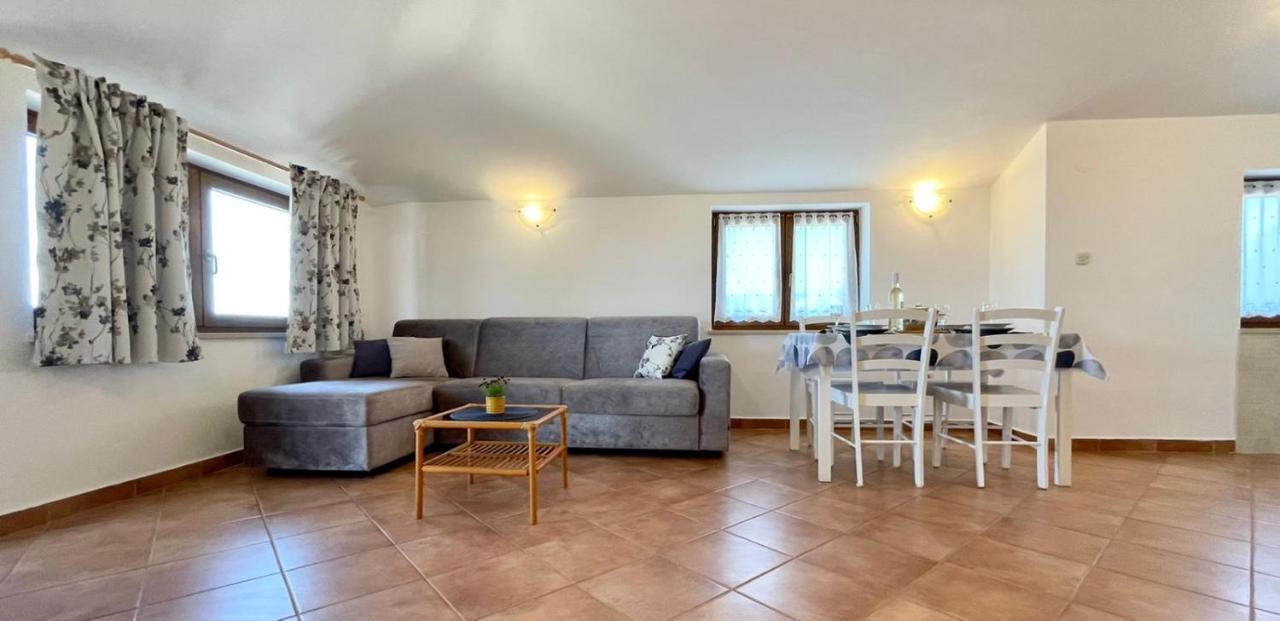 Apartments Ladonja Medulin Kültér fotó